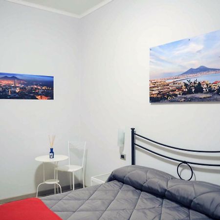 Obelisco Bed & Breakfast Napoli Bagian luar foto