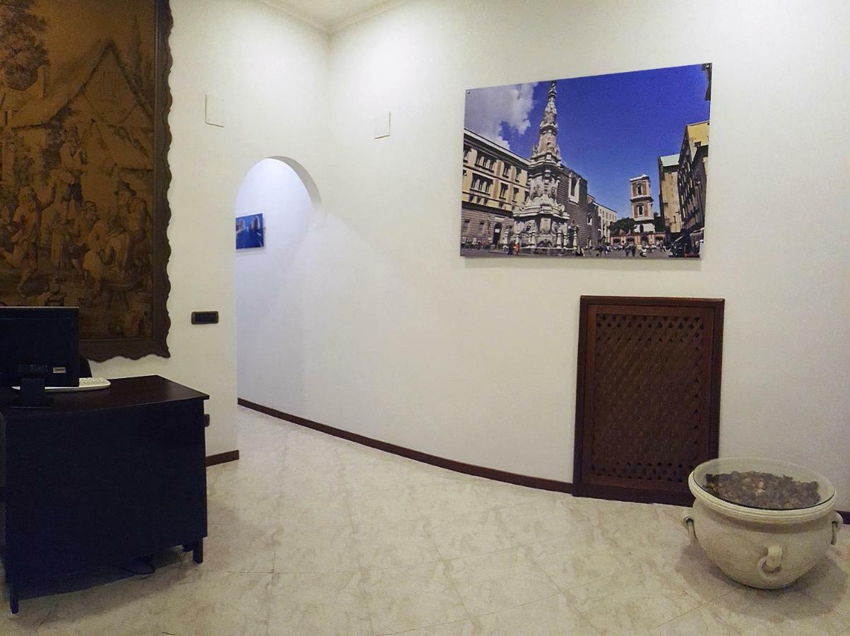 Obelisco Bed & Breakfast Napoli Bagian luar foto